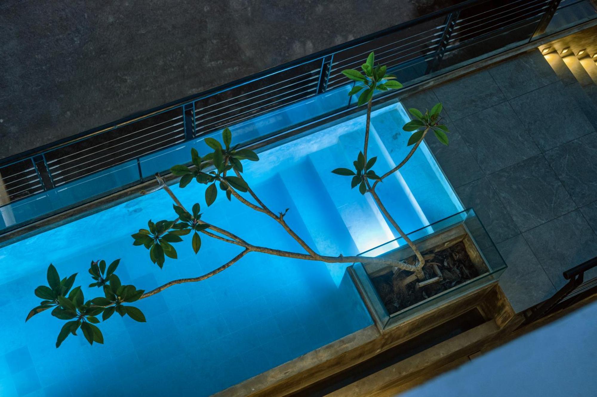 Theatre Hotel Κουτσίνγκ Εξωτερικό φωτογραφία