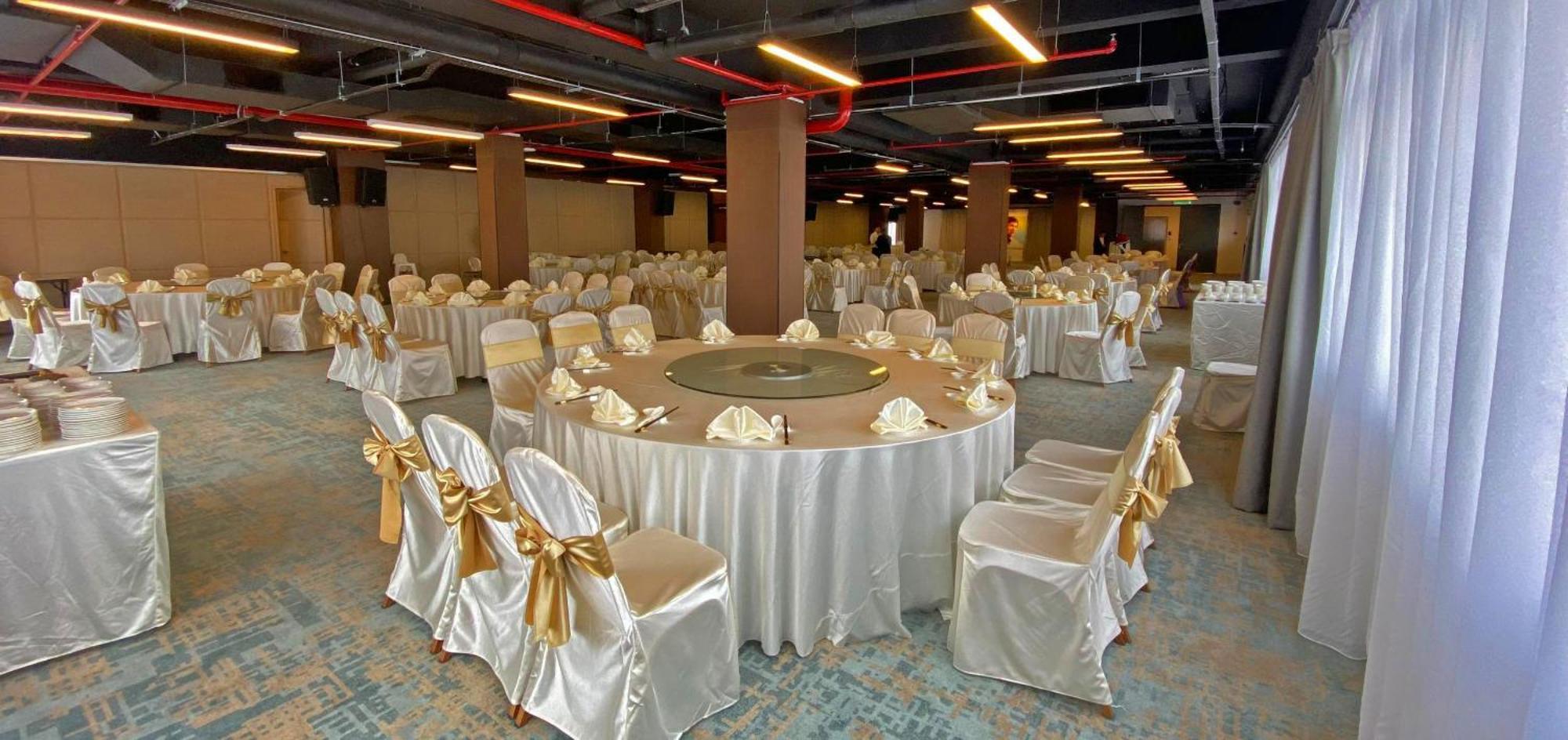 Theatre Hotel Κουτσίνγκ Εξωτερικό φωτογραφία